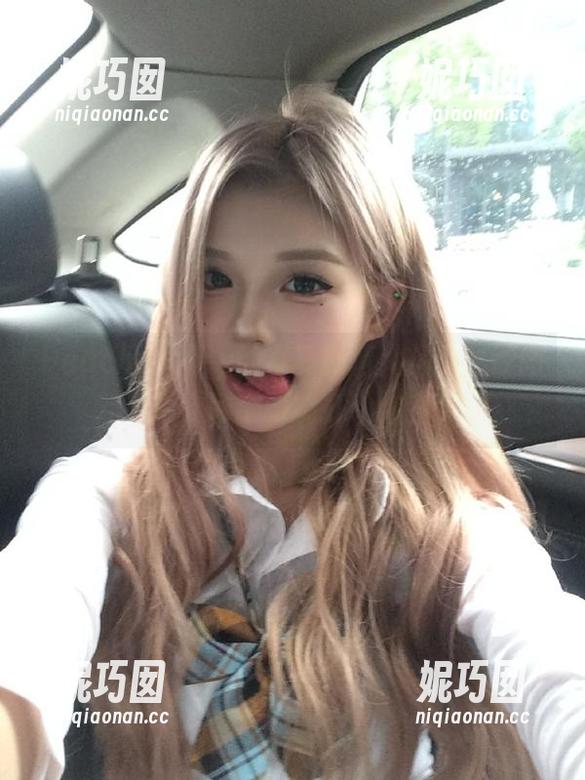 Peach milky的写真剧情大揭秘：原图与cos，哪个更能打动你？.txt
